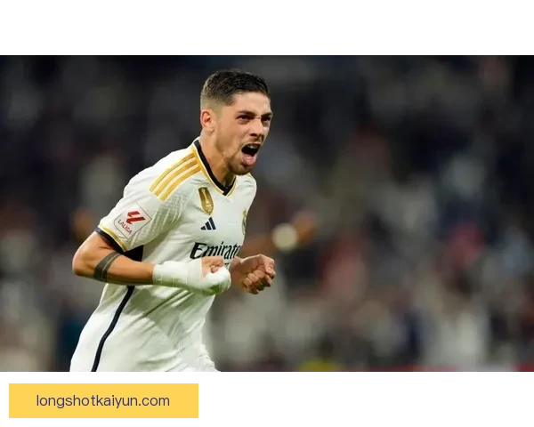 巴尔韦德双脚能力解析：均衡技术展现全面中场实力